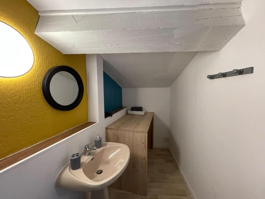 Studio Numero 17 - Carcassonne Centre - 24M2 Apartment Exterior photo